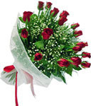  Kıbrıs internetten çiçek siparişi  11 adet kirmizi gül buketi sade ve hos sevenler